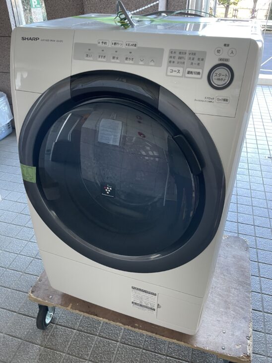 稲城市にてドラム式洗濯機　シャープ　2018年　ES-S7C-WL 引き取りのご依頼です。