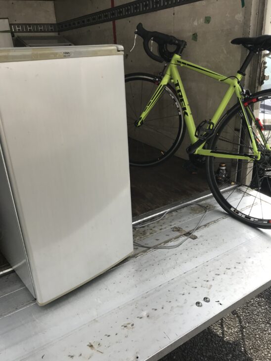 川崎市多摩区にてロードバイク（TREK）の買取、冷蔵庫の片付け作業を行いました